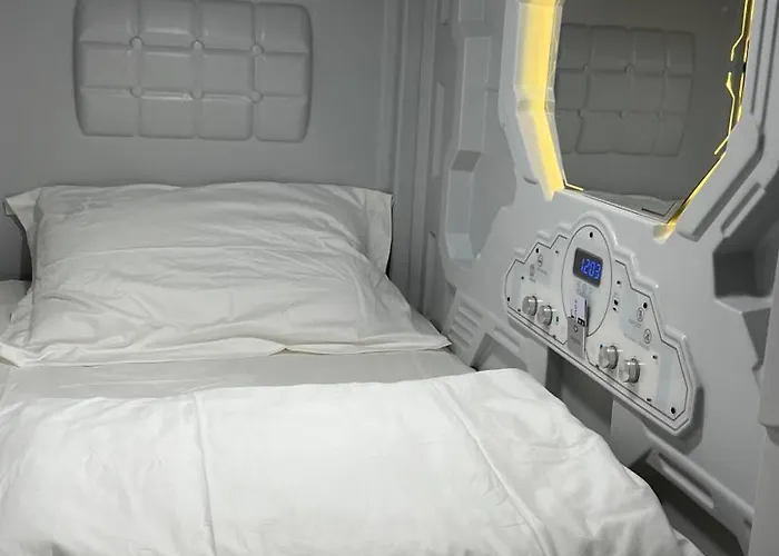 Kiwi Capsule Hôtel capsule